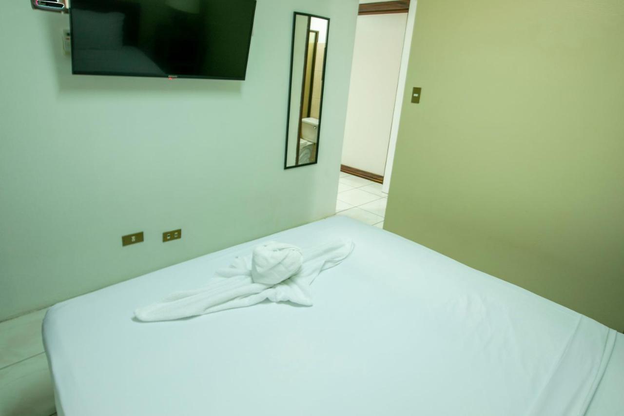 Coati Arenal Lodge La Fortuna ภายนอก รูปภาพ