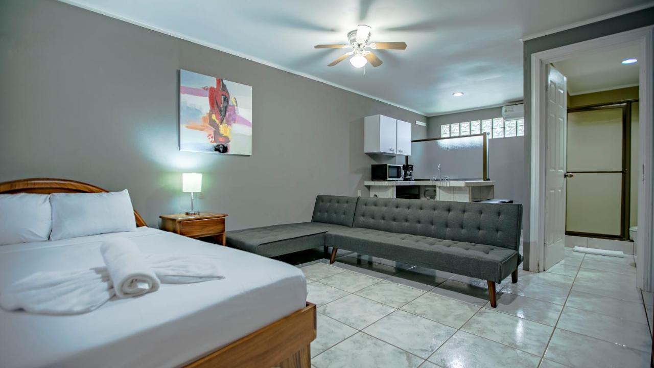 Coati Arenal Lodge La Fortuna ภายนอก รูปภาพ