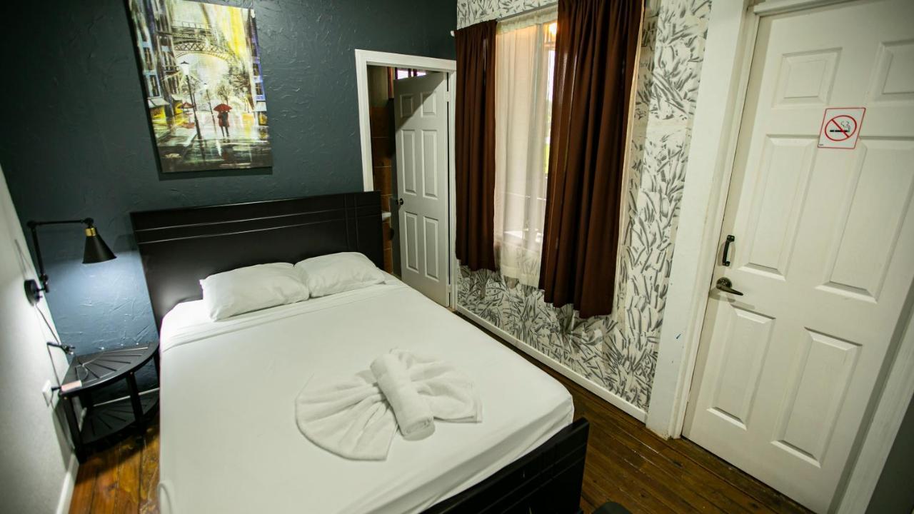 Coati Arenal Lodge La Fortuna ภายนอก รูปภาพ